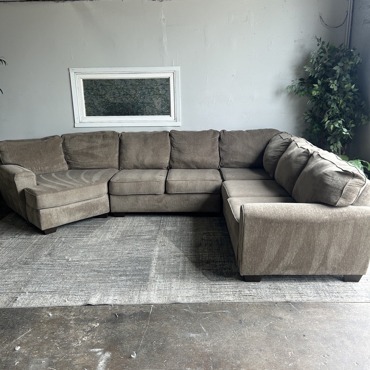 Cozy Sectional Sofa - Image 5