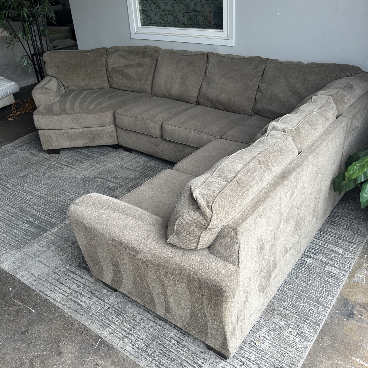 Cozy Sectional Sofa - Image 2