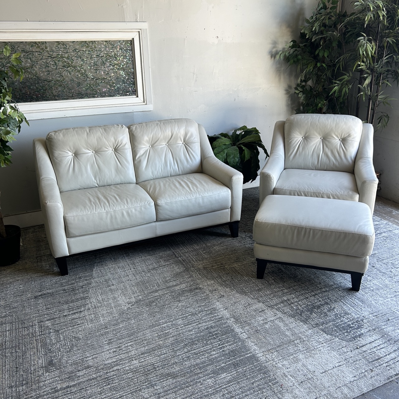 White Leather Couch Set - Image 7
