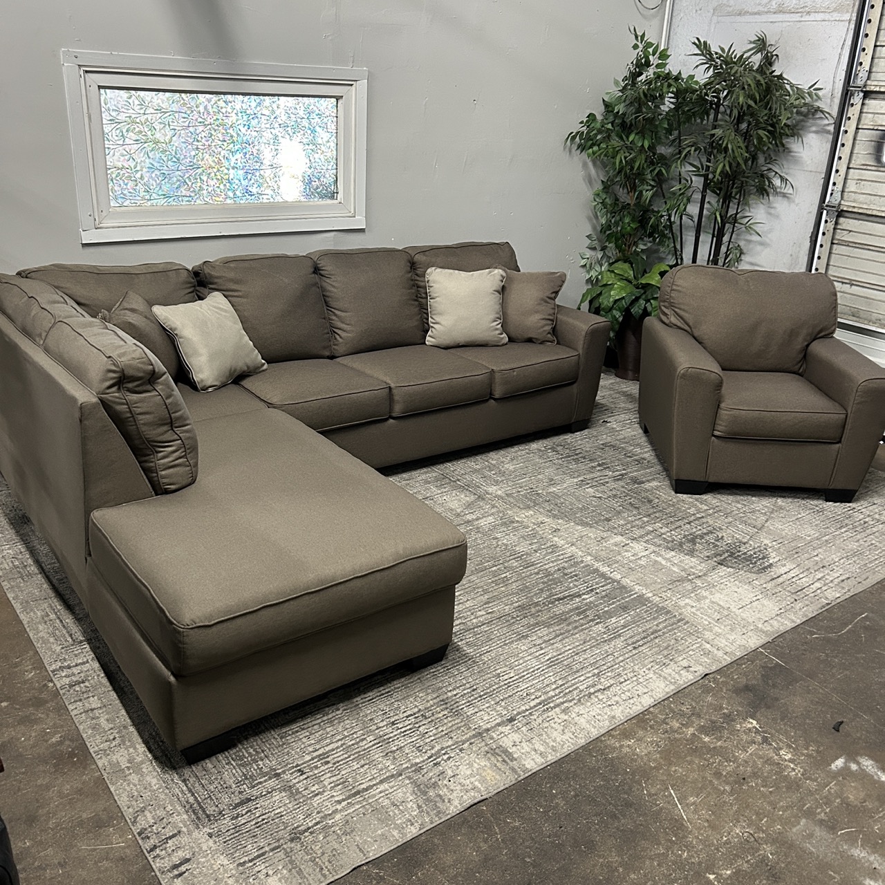 Brown Sectional w Chair - Image 11