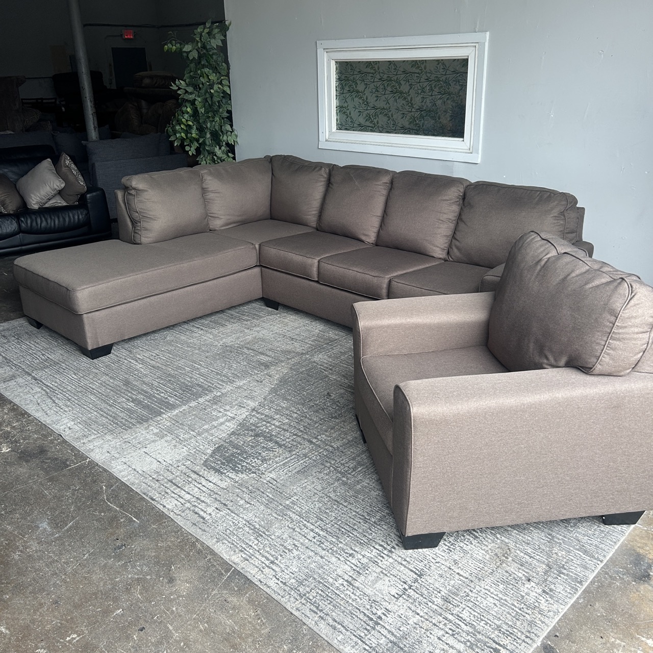 Brown Sectional w Chair - Image 2